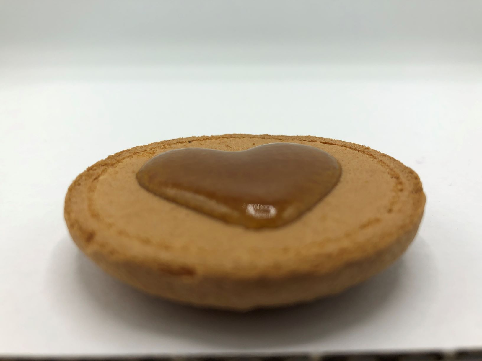 Jaffa Cake with heart shape printed before enrobing - FoodJet pectin jam depositor